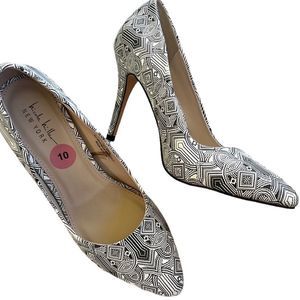 Like new Nicole Miller heels